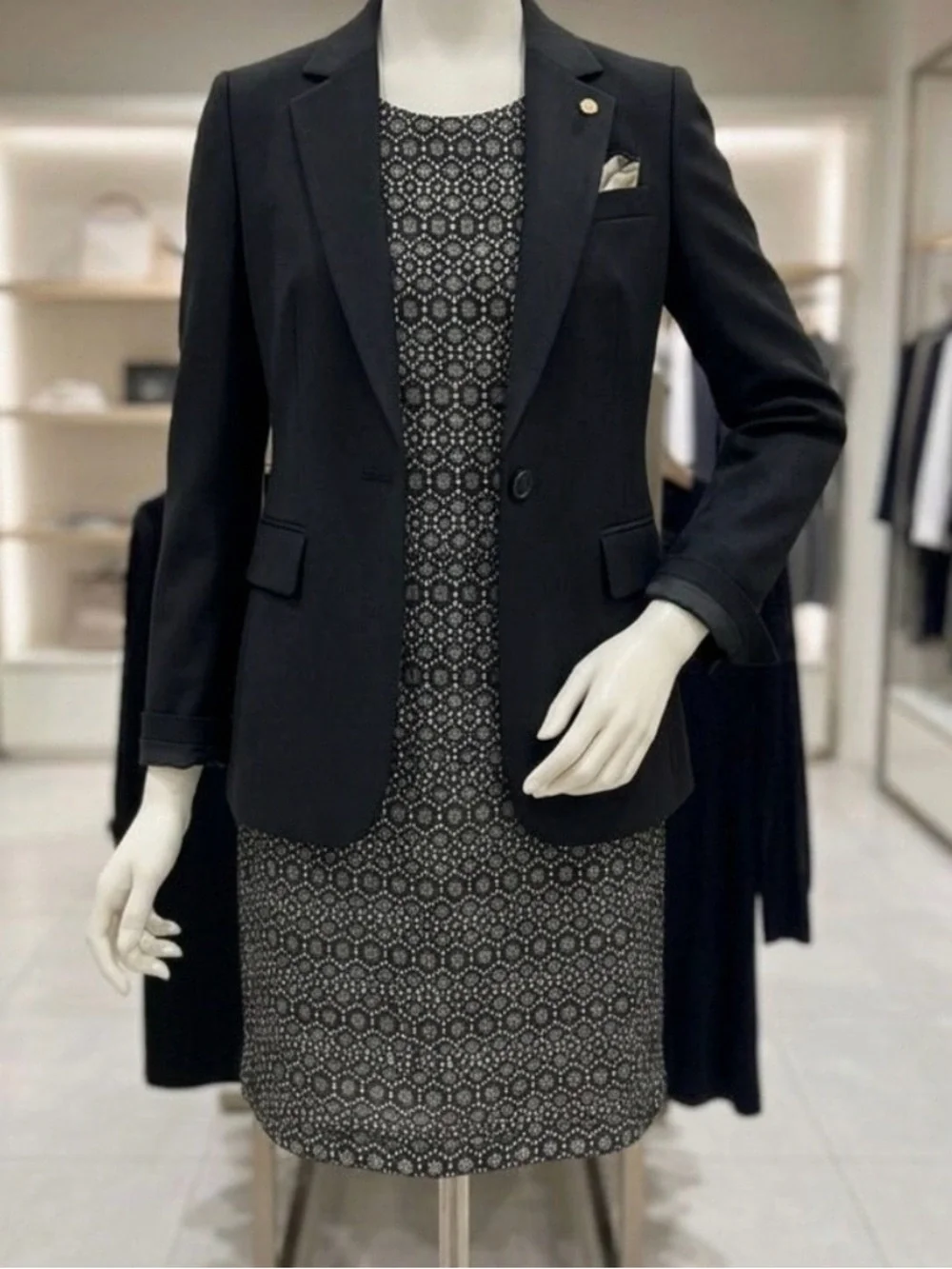 Ellen Parker Geometric Lace Overlay Sleeveless Dress - Black & White XL